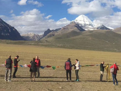 18 Days Beijing Tibet Everest and Kailash Tour with Beijing-Tibet Train