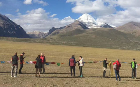 18 Days Beijing Tibet Everest and Kailash Tour with Beijing-Tibet Train