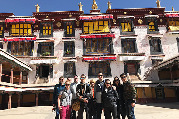  Drepung Monastery 