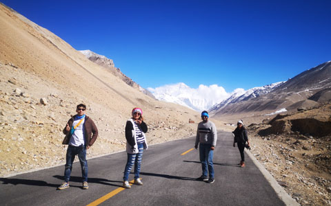 8 Days Private Tour from Lhasa to Everest Base Camp