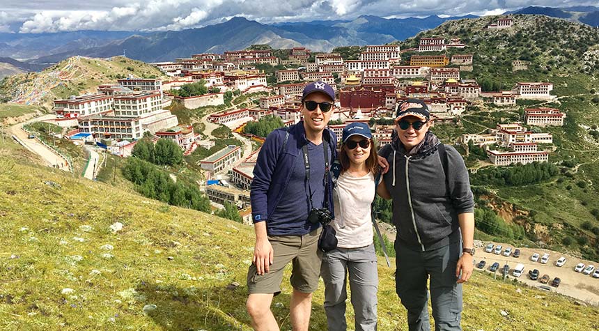 Ganden Monastery Trekking in Lhasa