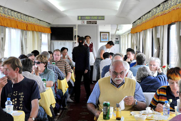 Dining car on Tibet train 