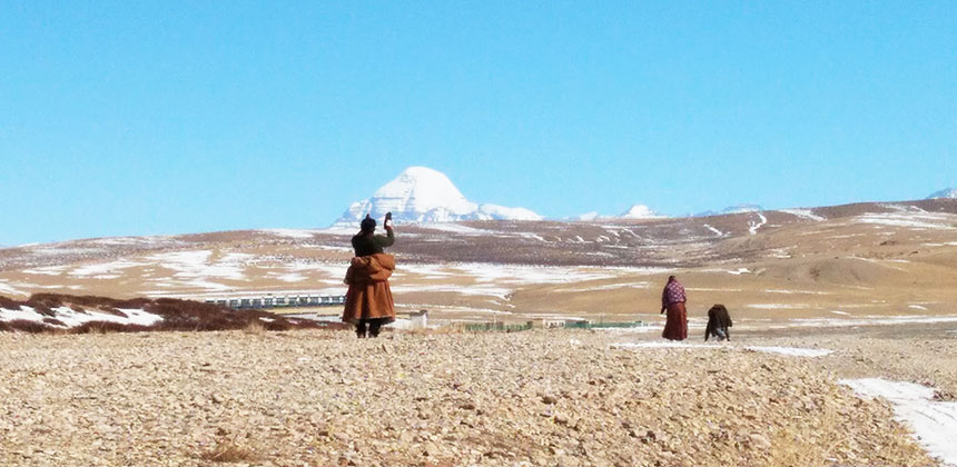 Inner kora of Mount Kailash trekking