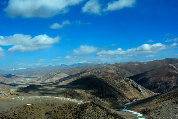 Highway from Sichuan to Tibet