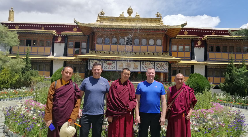 Visit Norbulingka Park in Tibet